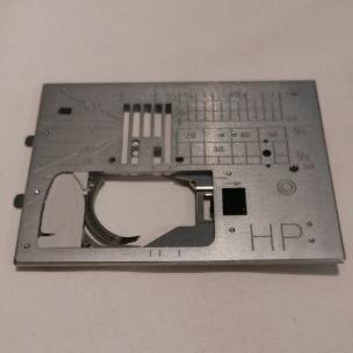 HP rettsømsstingplate til Janome Skyline S9/MC6700