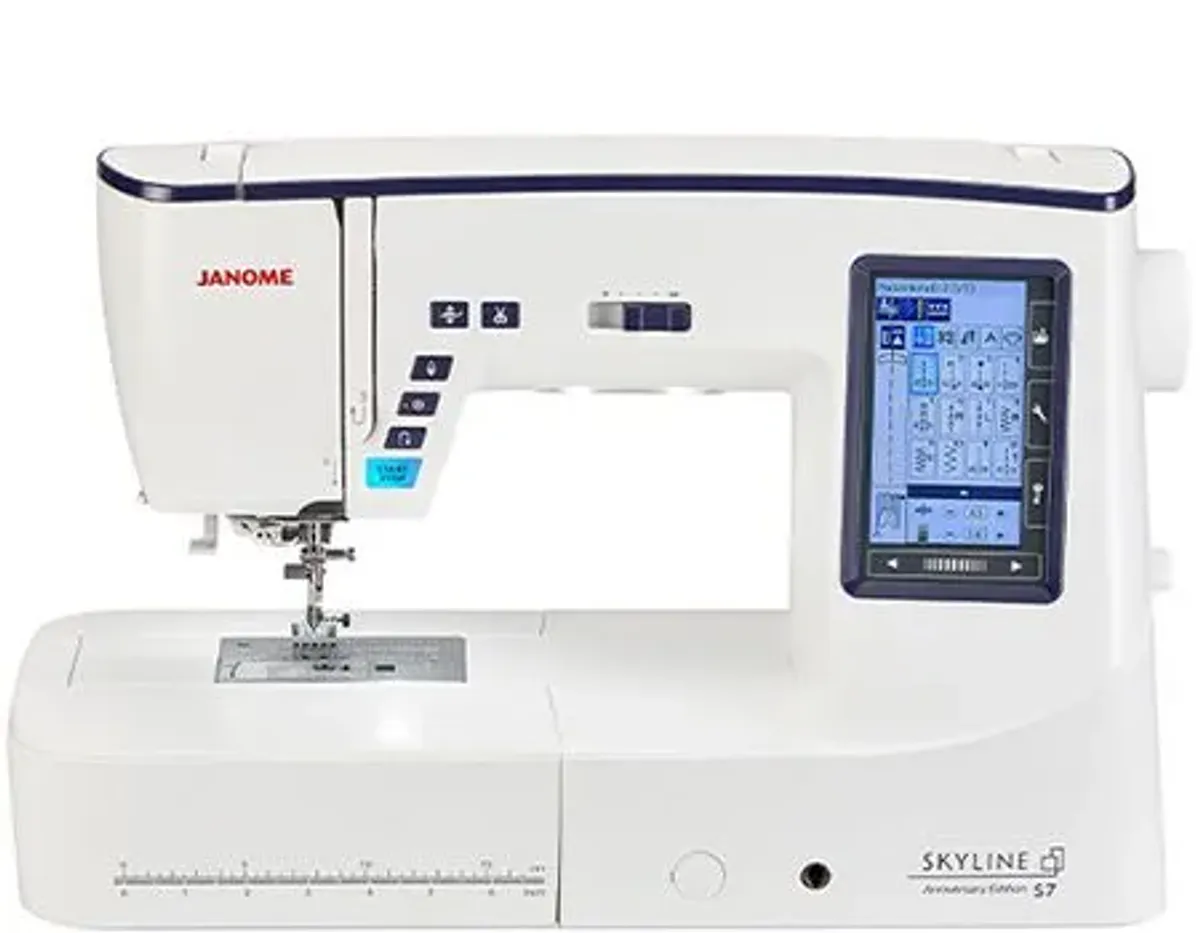 NYHET!  Janome Skyline S7 Anniversary Edition (FORHÅNDSBESTILLIN
